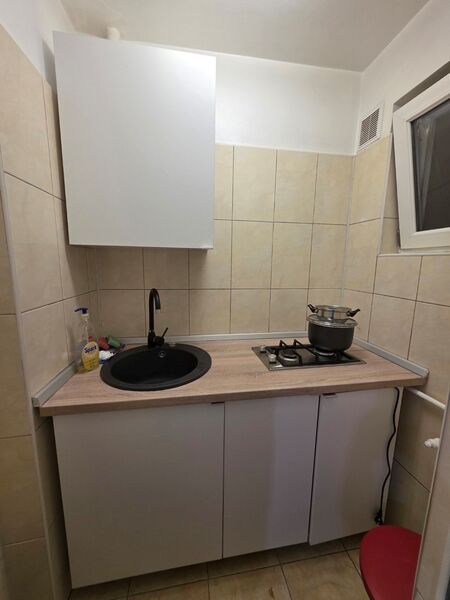 Unirii, rond Alba Iulia, chiar pe Moise Nicoara,