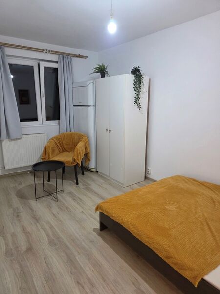 Unirii, rond Alba Iulia, chiar pe Moise Nicoara,